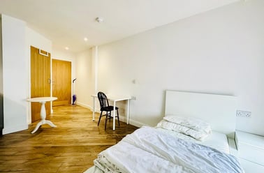 Freckingham Street, Hockley, Nottingham - Image 3